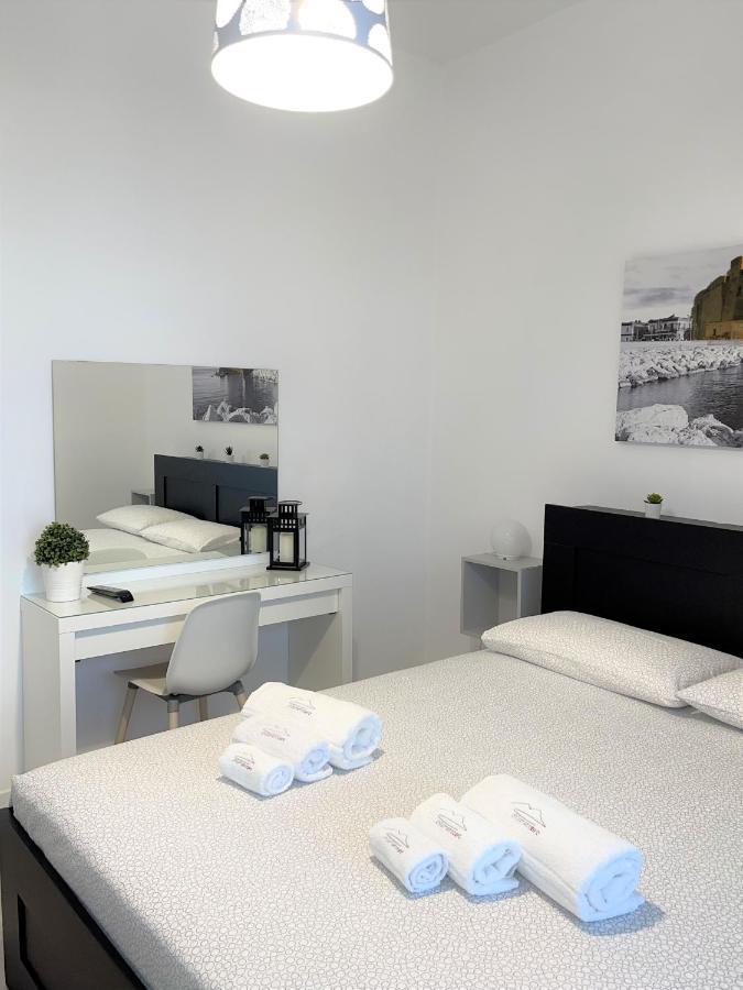 Chilometrozero Luxury Apartment 那不勒斯 外观 照片